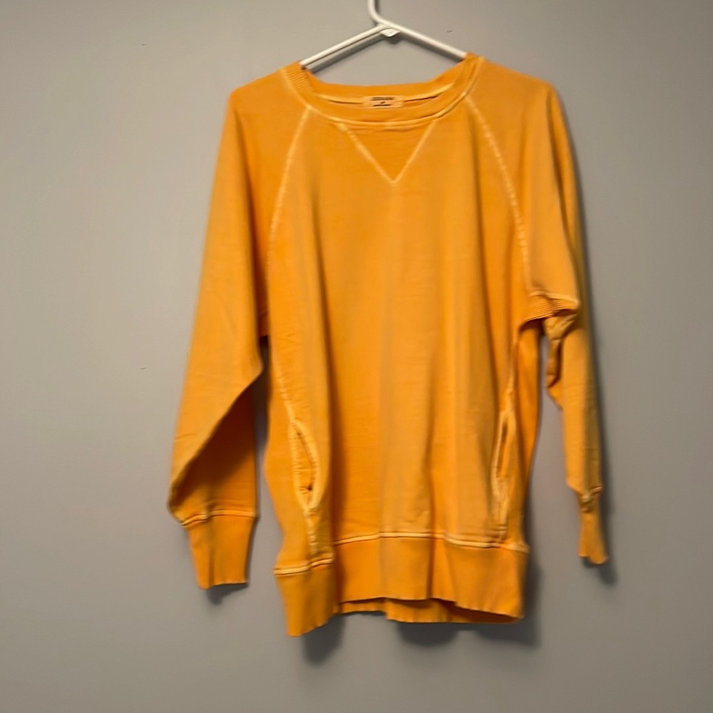 Sweatshirt